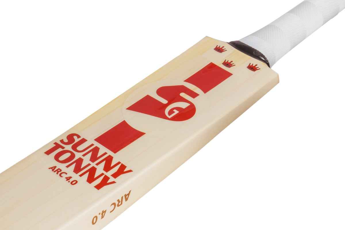 72_598b5146-413f-49c2-a423-cdda1267af68.jpg SG Arc 4.0 English Willow Cricket Bat